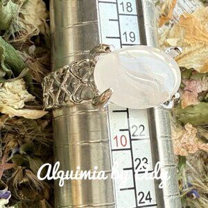 Silver and rose quartz ring